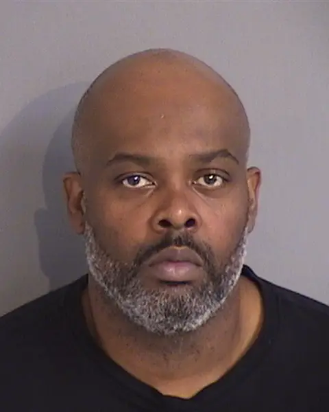 DERRICK BARNETT